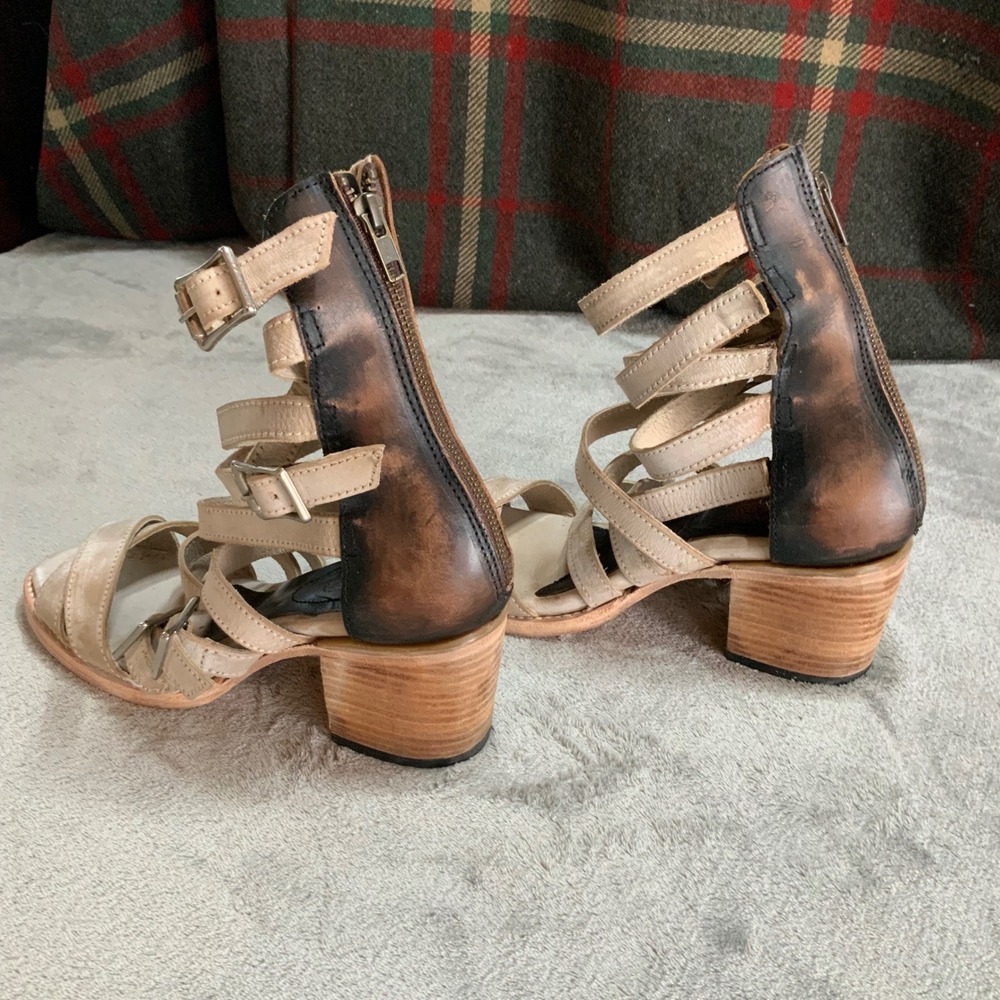 Freebird by Steven W10 Phoenix Distressed Leather Gladiator Block Heel Sandal - Picture 3 of 10